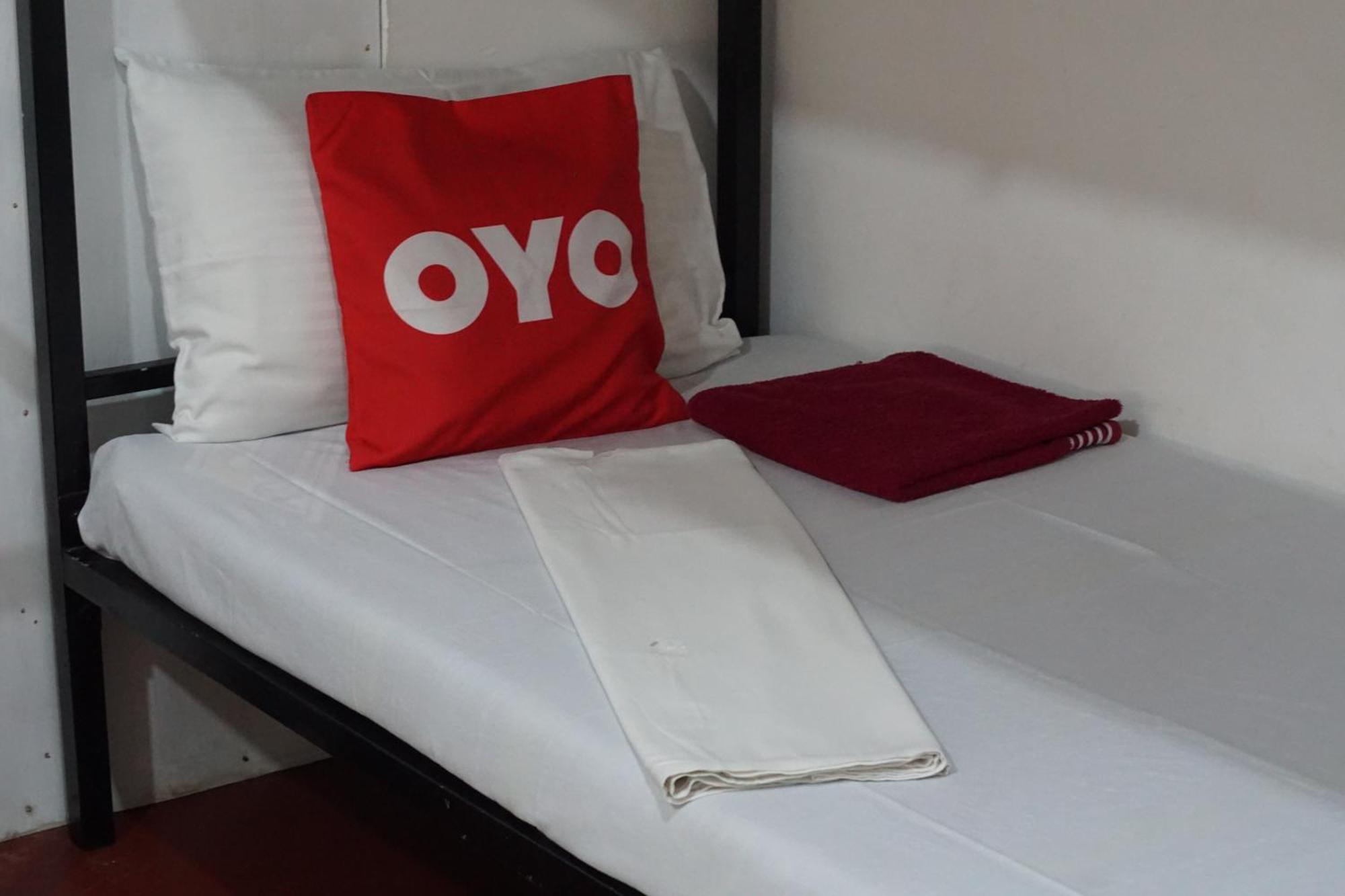 Another World Hostel Sigiriya